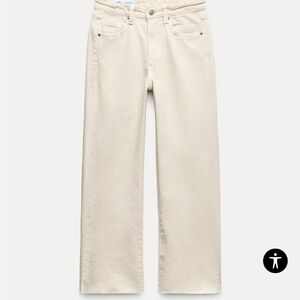 Zara FLARED CROPPED HIGH WAIST TRF JEANS in Ecru, US 6
